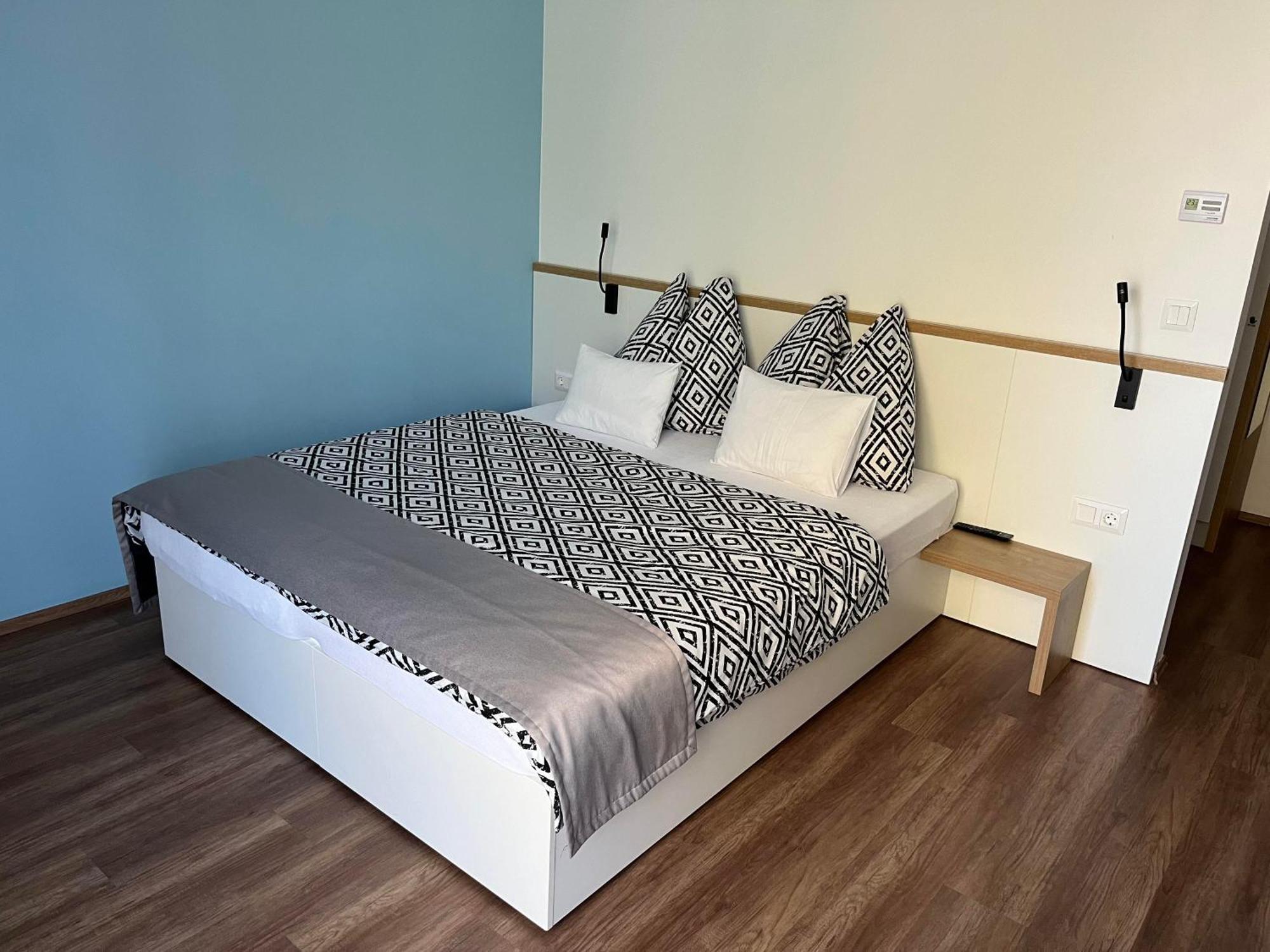 Berill Crystal Apartman Sárvár Exteriér fotografie